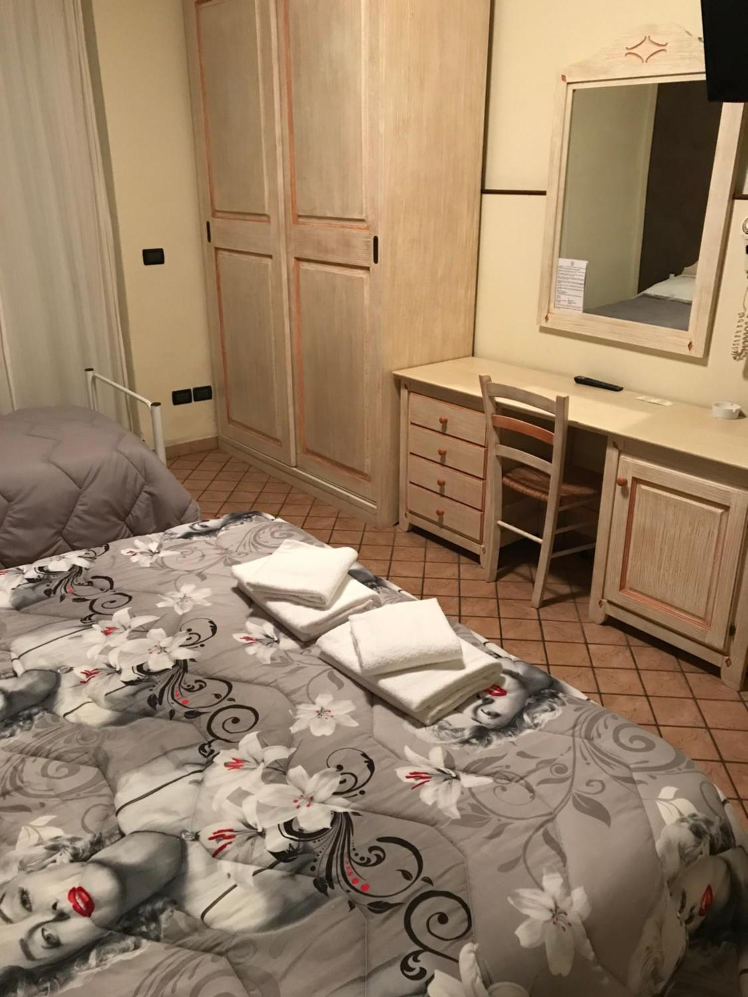 Relais Stella Ξενοδοχείο Signa Εξωτερικό φωτογραφία